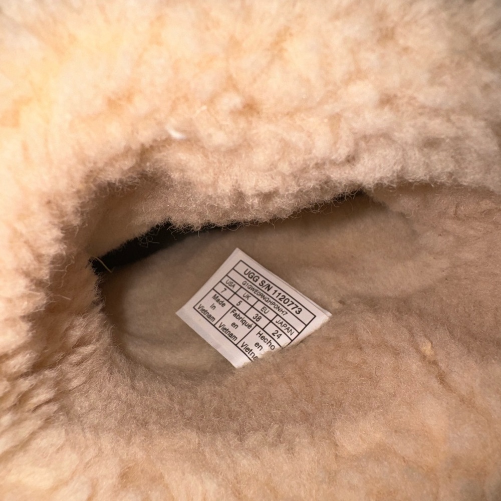 Ugg Harrison Cuff - image 7